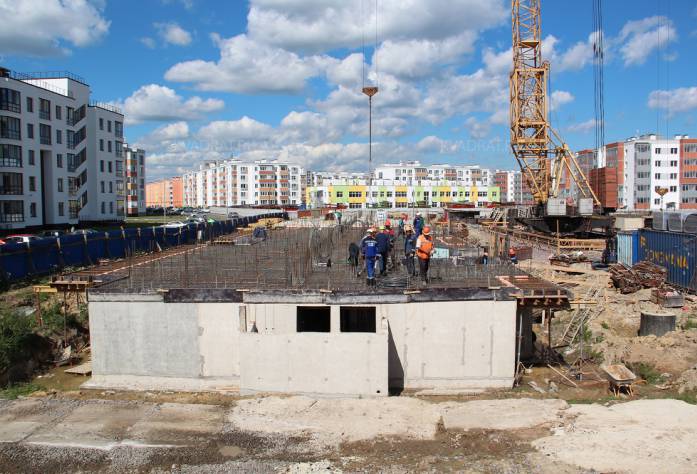 ЖК «Новый Петергоф»: ход строительства, пятая очередь, июнь